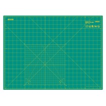 Olfa's self-healing Cutting Mat: 60 x 45cm / 24 x 18in