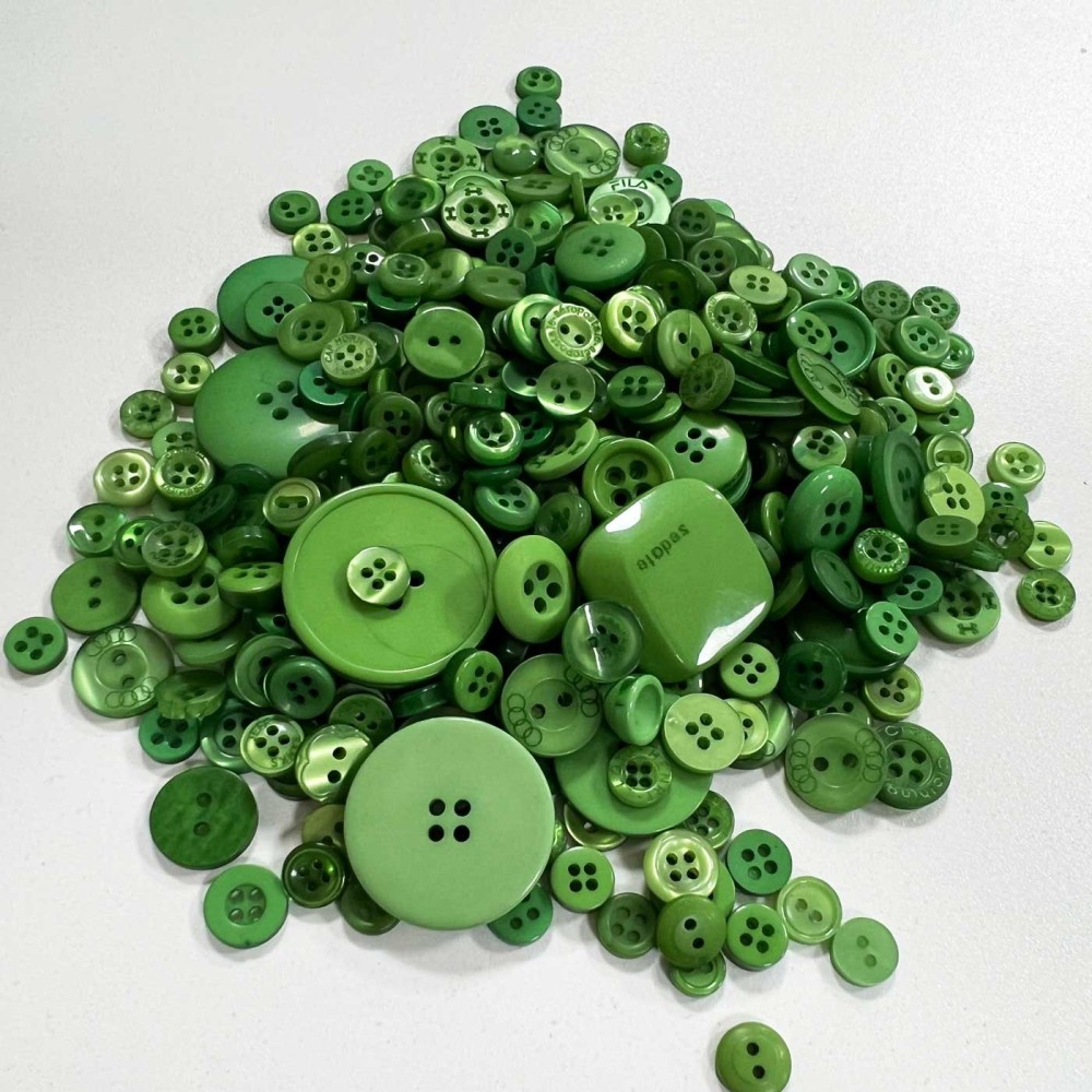 Assorted buttons clearance in bulk
